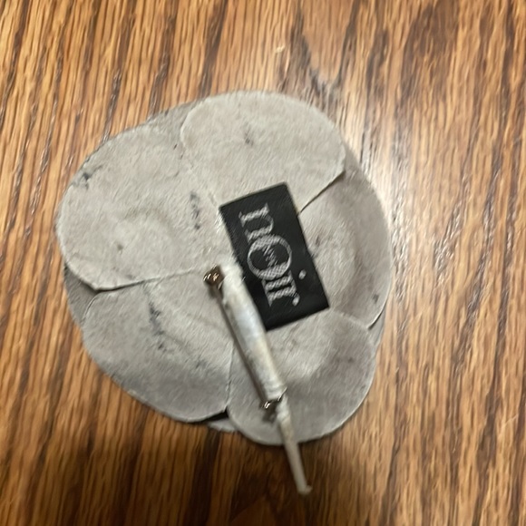 Silver Leather Camelia Brooch Pin - Picture 2 of 2